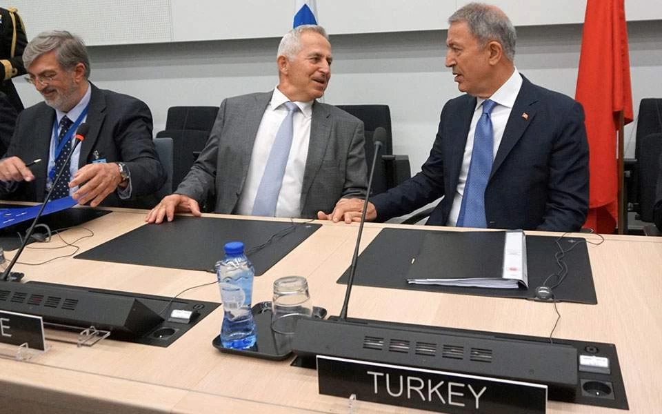 Αποστολάκης σε Ακάρ: «Θέλουμε ειρήνη, αλλά δεν υποχωρούμε από την υπεράσπιση κυριαρχικών μας δικαιωμάτων»